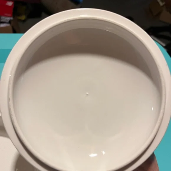 Laura Ashley covered powder or candy dish - Picture 4 of 7